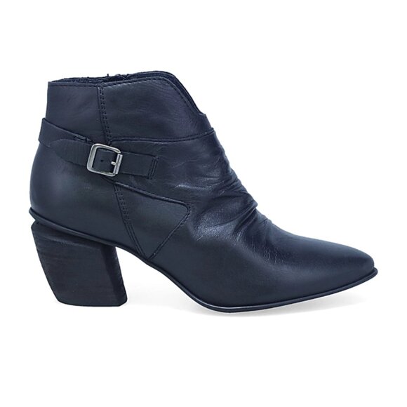 NEW MIZ MOOZ Made In Portugal Leather Joella Booties in black for women 825 6m3 - Picture 4 of 10